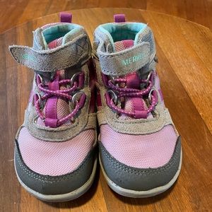 Merrell Toddler 7M water resistant hiking boots.